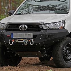 4207-zderzak-przedni-stalowy-toyota-hilux-revo-more-4x4-1687526484.jpg