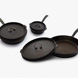 AIO-CastIronSkillet-Group-PDP-01-1642843844.jpg